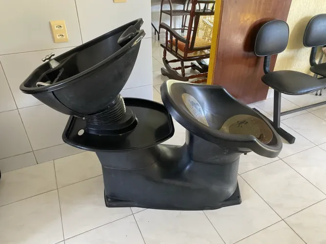 Vende-se lavatório para salão de beleza