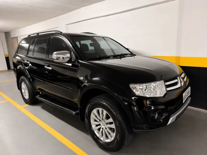 Mitsubishi Pajero Dakar HPE 3.2 4X4 T.I Dies 5P AUT 2014