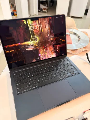 MacBook Air