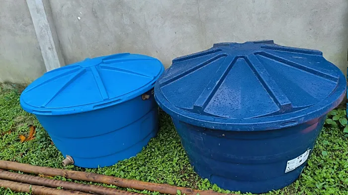 2 TANQUES/CAIXAS D'ÁGUA 500L