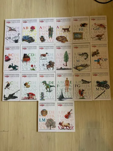 Enciclopédias antigas Larousse editada pela revista veja