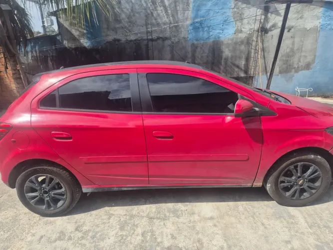 Chevrolet Onix Hatch LTZ 1.4 8V Flex Power Mec. 4P 2015