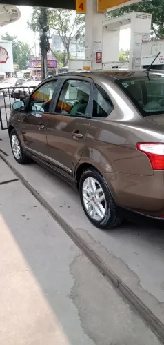 Fiat Grand Siena Essence Dual. 1.6 Flex 16V 2014