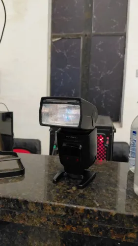 VENDO FLASH YONGNUO YN-568EX III PARA CANON ? COM DEFEITO<br>