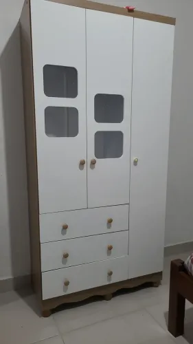 Guarda roupa infantil 