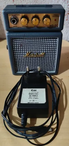 Mini Caixa Amplificada Marshall Ms-2C