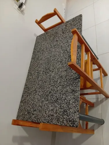 Mesa de mármore 
