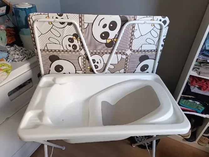 Banheira de bebê com suporte Galzerano