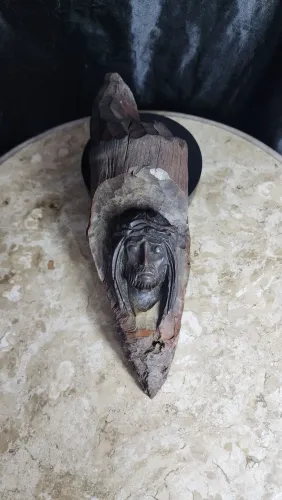 Escultura rosto de Cristo