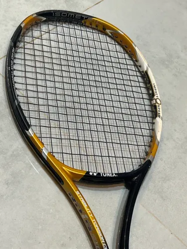 Raquete de tênis Yonex RDIS 200