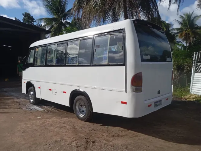 Micro ônibus VOLARE