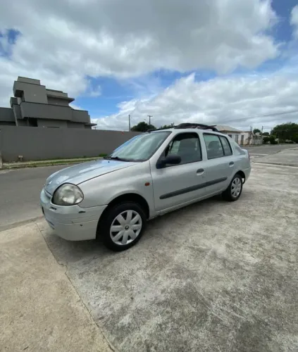 Renault Clio RN/ Expression 1.6 16V 5P 2001