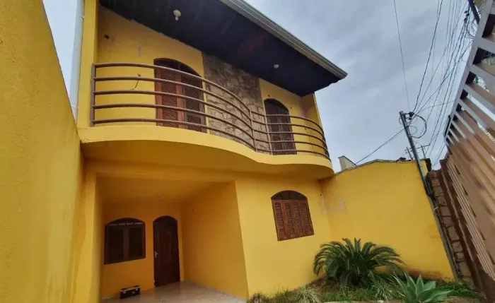 Sobrado para venda, 4 quarto(s), Goiabeira, Cuiabá