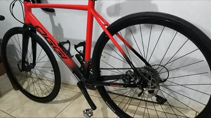 Bike speed oggi stimolla, ano 2024 tamanho M.  