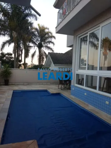 CASA EM CONDOMÍNIO - CONDOMÍNIO ARUJÁ 5 - SP