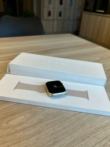 Apple Watch 9 45mm Starlight 96%