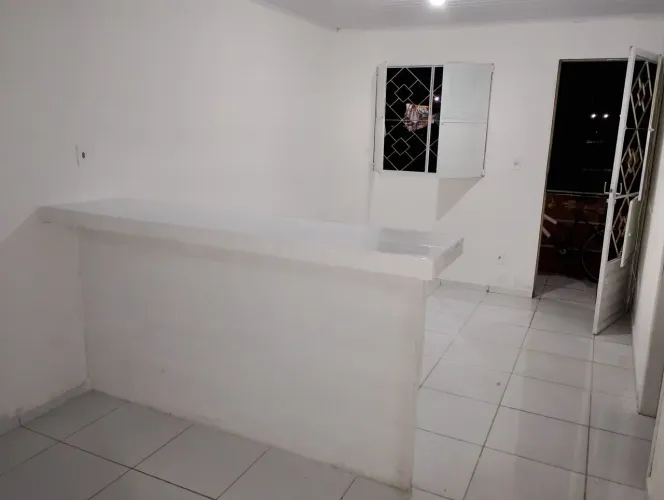 Alugo casa em condomínio no tabuleiro dos martins