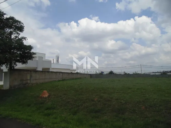 Terreno à venda no Condomínio Parque Ytu Xapada em Itu/SP.