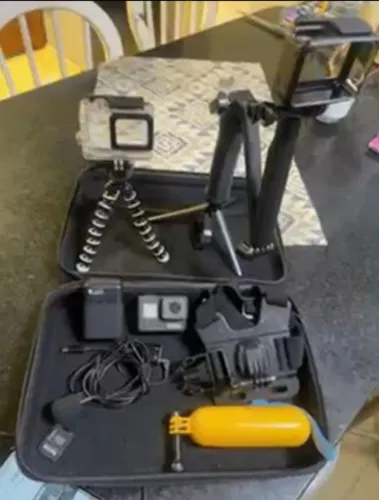 Kit completo câmera go7 pro..aceito propostas