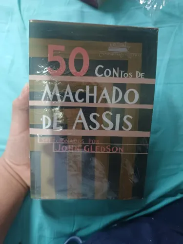 Livro 50 contos de Machado de Assis, novo e lacrado