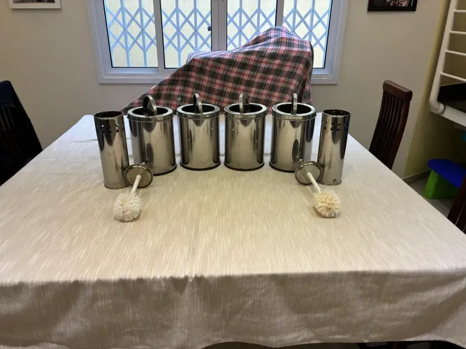 4 lixeiras lindas e elegante em inox de 7 litros para lavabo