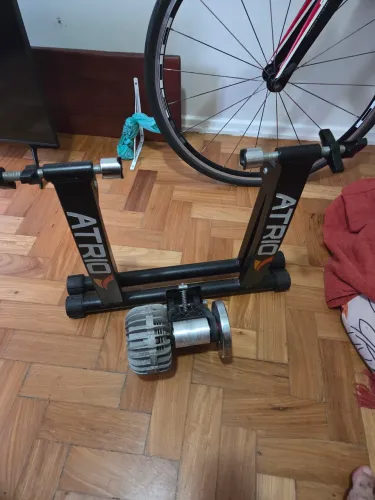 Rolo de Treino Bike Atrio Indoor (Aro 26 a 29 e 700c) - Ótimo Estado