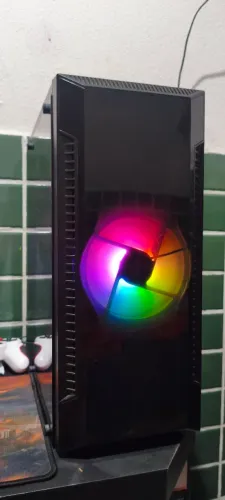Pc gamer i7, bom para estudar.
