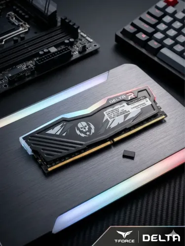 2 Memórias RAM DDR4 8GB 3200 Delta R RGB