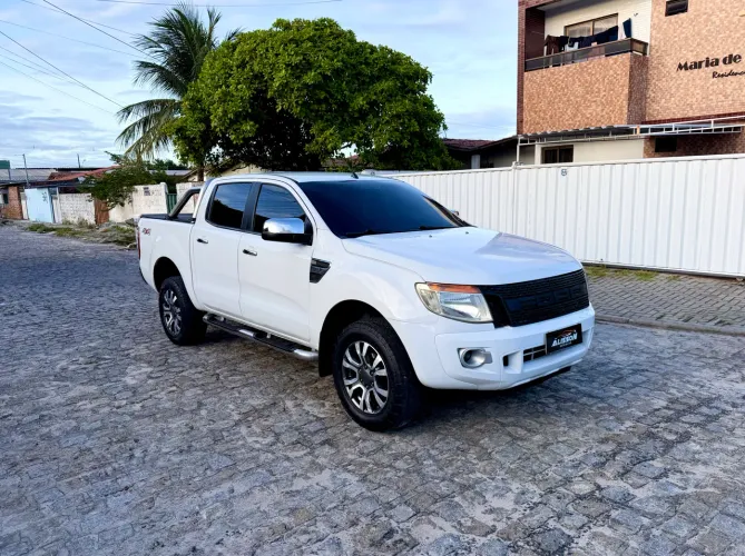 Ford Ranger XLT 3.2 20V 4X4 CD Diesel Aut. 2014