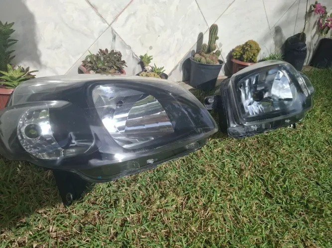 Farol de Fiat Uno 2015