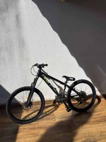 Bicicleta Viking X TUFF 35 Preta com Verde