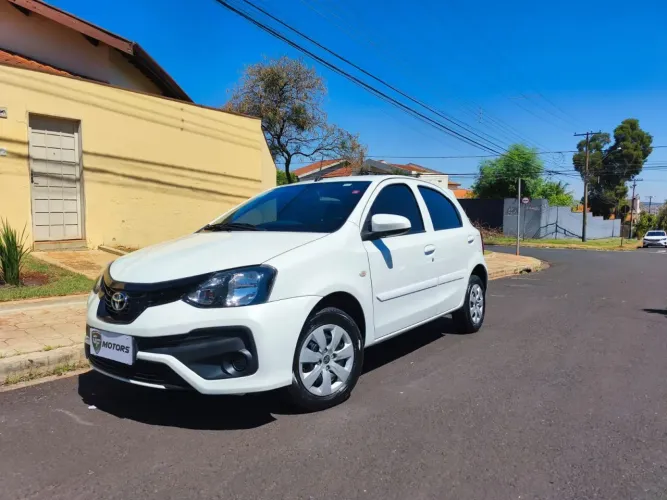 Toyota Etios 1.3 Flex 16V 5P Mec. 2019