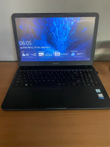 Notebook i3 samsung 8gen.