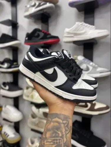 NIKE DUNK PANDA 1 par (130,00) 2 pares (200,00) 3 pares (280,00)