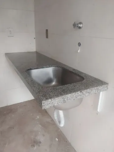 Tanque inox com pedra de mármore tramontina