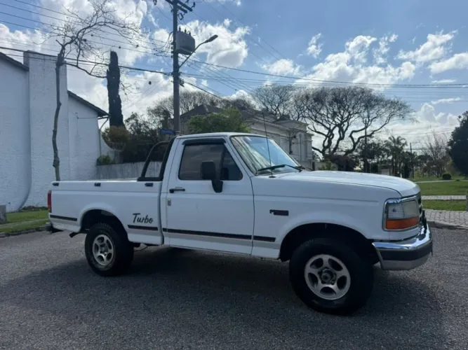 Ford F-1000 XLT 4X4 Diesel Turbo 1997