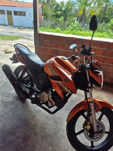 Fazer 150 2014 so pegar e rodar, tem documento.
