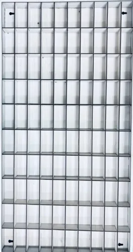expositor de carrinhos com 100 espaços
