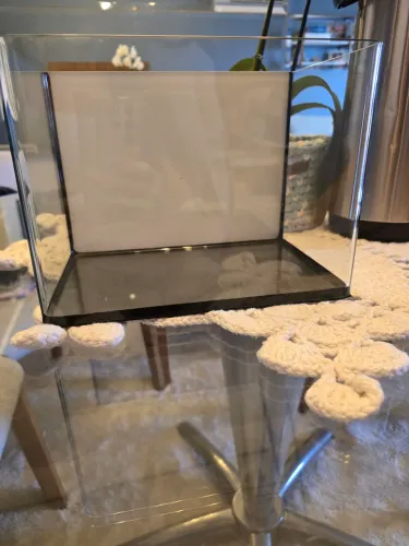 Aquário 8L vidro curvo