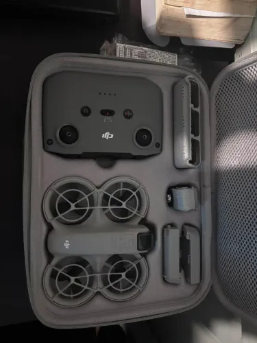Dji neo combo