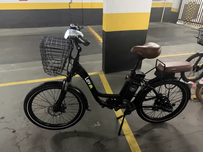 Bicicleta Elétrica LEV E-bike L Preta