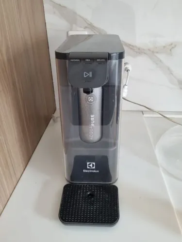 Purificador de Água Gelada Fria e Natural Eletrônico Placa Compacto Electrolux PE12G