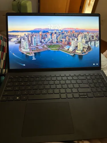 Notebook Dell Ele é um Ryzen 7 7730U 16Gb de memória RAM