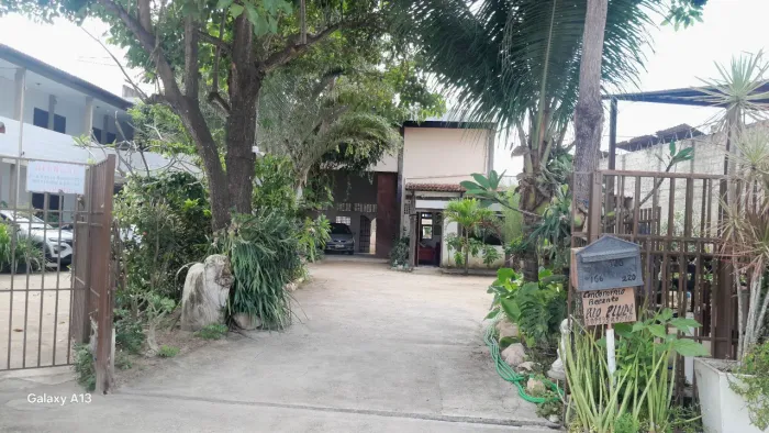 Alugo galpao industrial no parque industrial. A 50 m da BR 101.local seguro! R$ 2.200,00.