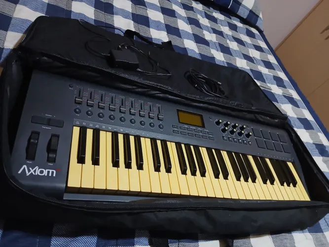 Controlador Profissional M Áudio Axiom 49