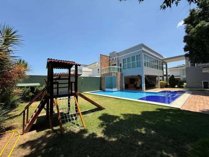 Casa em condomínio com alto padrão no Eusébio!