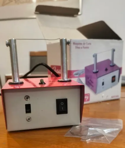Máquina de corte fitas e fuxicos