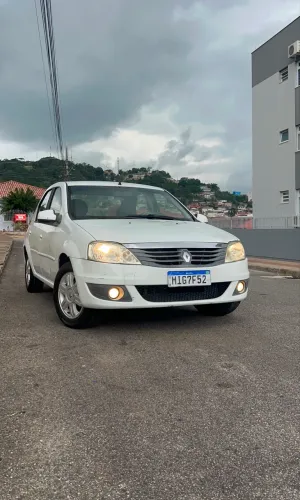 Renault Logan Expression Hi-flex 1.6 8V 4P 2011