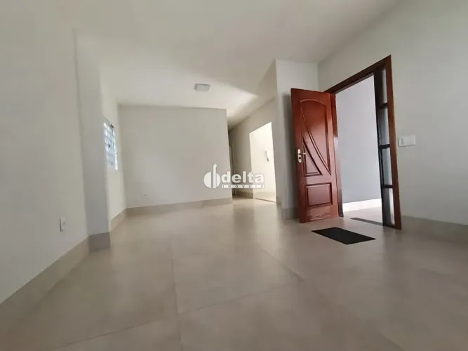 Casa residencial com 3 quartos sendo 2 suítes disponível para locação no bairro Segismundo