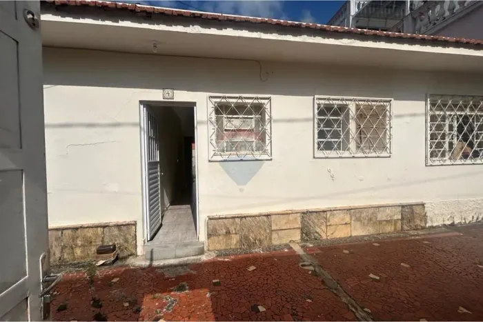 Kitnet mobiliada com quintal e vaga para motos para locação no bairro Estação em São Roque